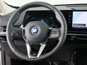 BMW iX1 (2026) thumbnail 2