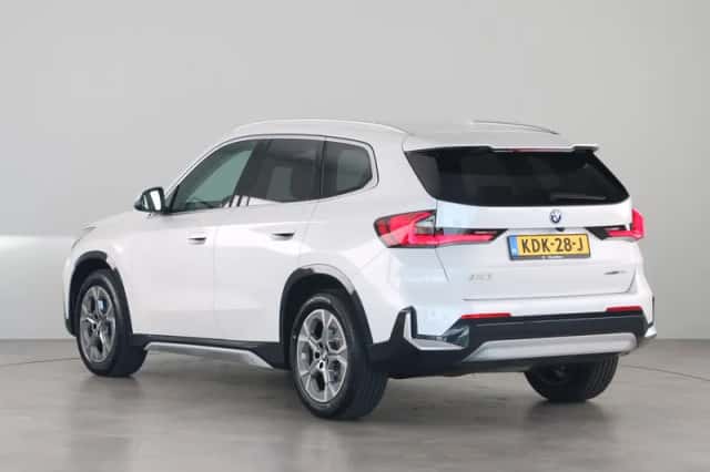BMW iX1 (2026) thumbnail 11