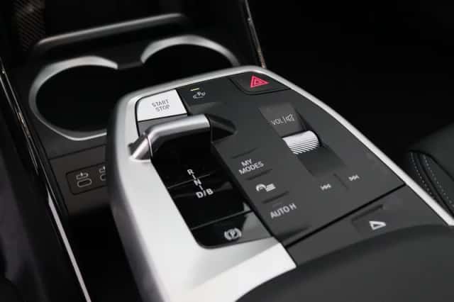 BMW iX1 (2026) thumbnail 17
