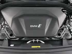 BMW iX1 (2026) thumbnail 4