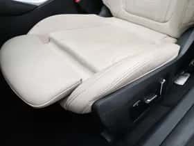 BMW i4 (2024) thumbnail 13