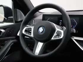 BMW X5 (2026) thumbnail 2