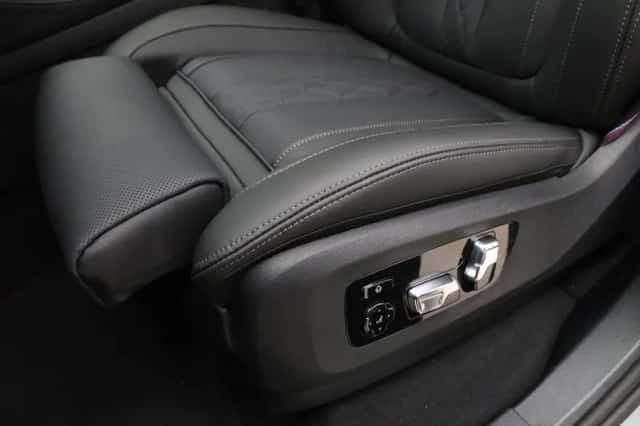 BMW X5 (2026) thumbnail 16