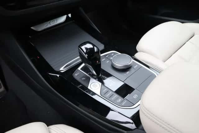 BMW X3 (2022) thumbnail 17