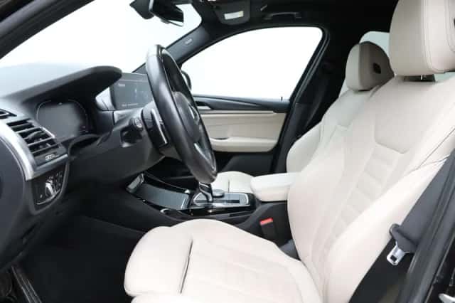 BMW X3 (2022) thumbnail 4