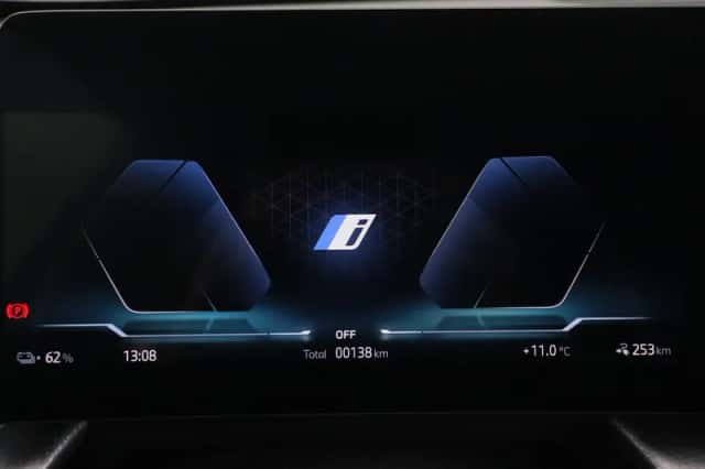 BMW iX1 (2026) thumbnail 4