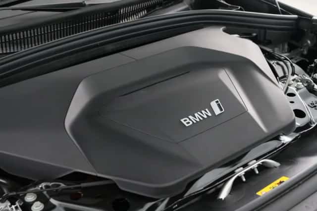 BMW iX1 (2026) thumbnail 6