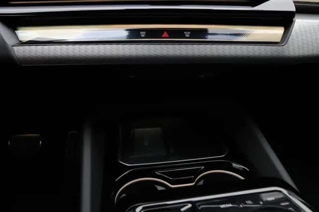 BMW i5 (2026) thumbnail 18