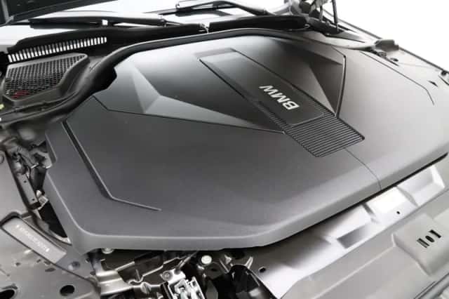 BMW i5 (2026) thumbnail 4