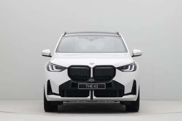 BMW X3 (2026) thumbnail 2