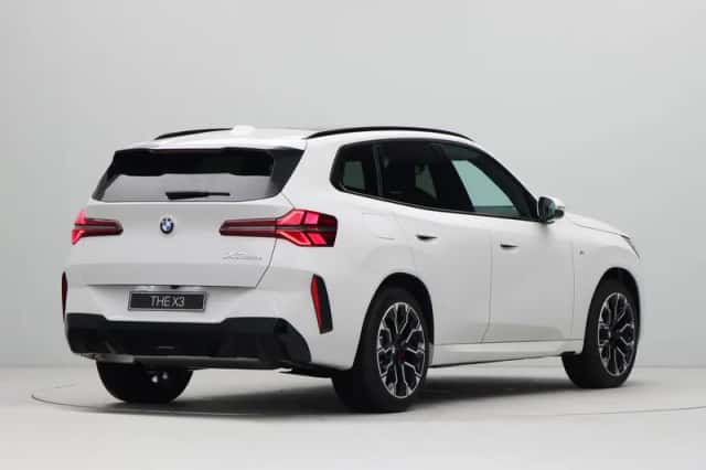 BMW X3 (2026) thumbnail 5