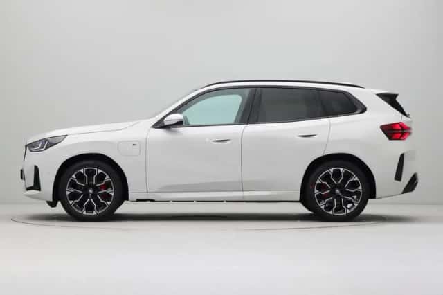 BMW X3 (2026) thumbnail 8