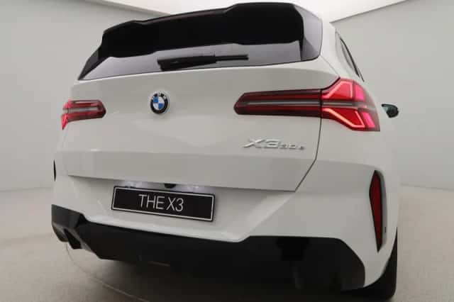 BMW X3 (2026) thumbnail 9
