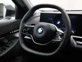BMW 5-Serie (2025) thumbnail 2