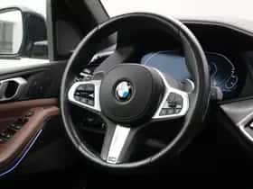 BMW X5 (2021) thumbnail 2