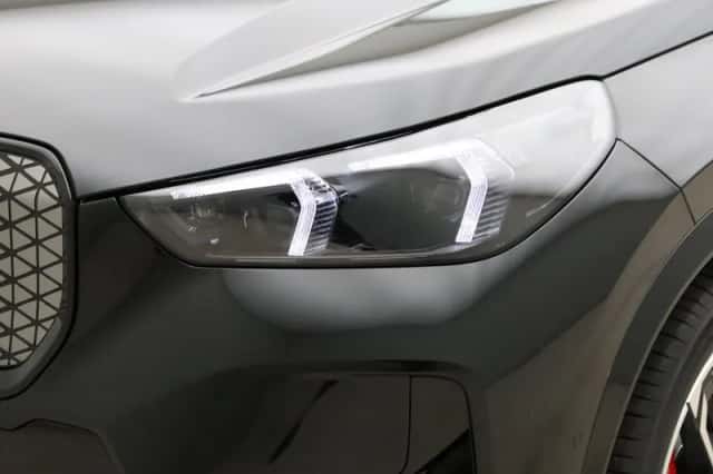 BMW iX1 (2026) thumbnail 18