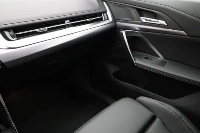 BMW iX1 (2026) thumbnail 21