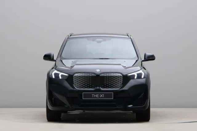 BMW iX1 (2026) thumbnail 6