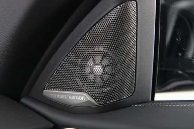 BMW M4 (2026) thumbnail 33