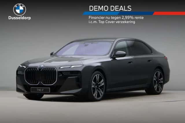 BMW i7 (2026) thumbnail 1