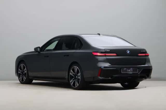 BMW i7 (2026) thumbnail 11