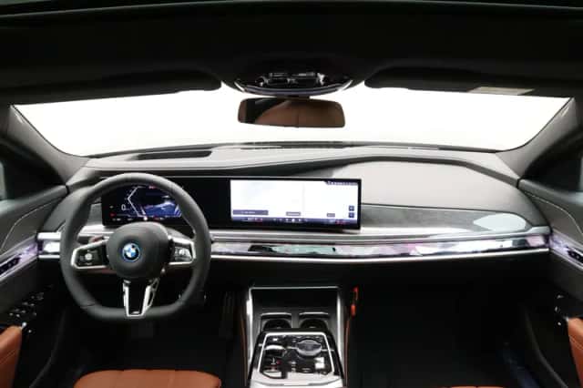 BMW i7 (2026) thumbnail 13