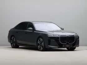 BMW i7 (2026) thumbnail 7