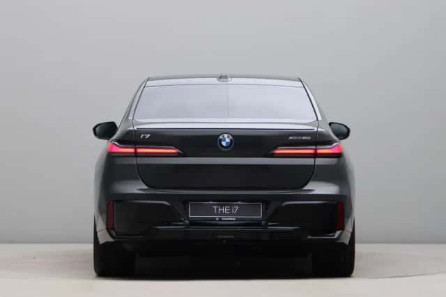 BMW i7 (2026) thumbnail 10