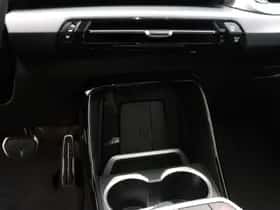BMW iX2 (2026) thumbnail 16