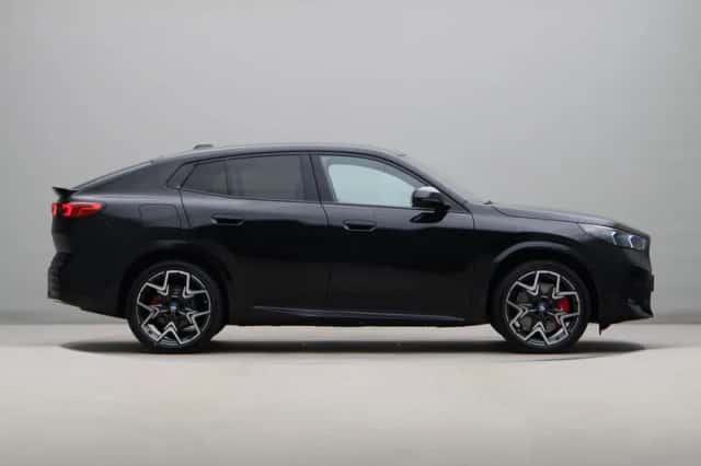 BMW iX2 (2026) thumbnail 4