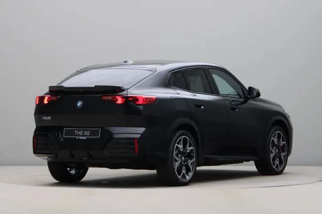 BMW iX2 (2026) thumbnail 5
