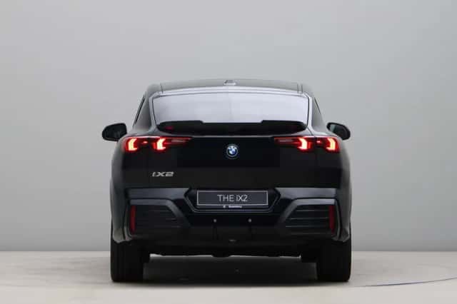 BMW iX2 (2026) thumbnail 6