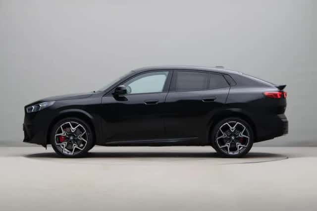 BMW iX2 (2026) thumbnail 8