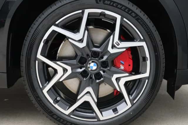 BMW iX2 (2026) thumbnail 9