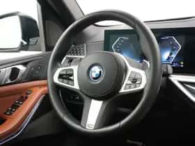 BMW X5 (2024) thumbnail 2