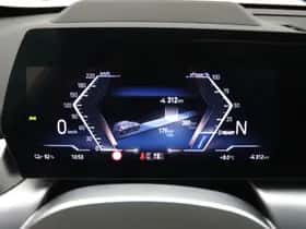 BMW iX1 (2023) thumbnail 3