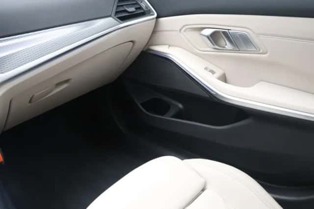 BMW 3-Serie (2024) thumbnail 15