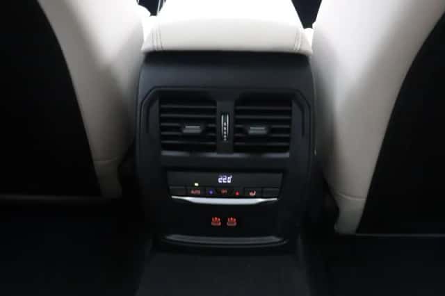 BMW 3-Serie (2024) thumbnail 19