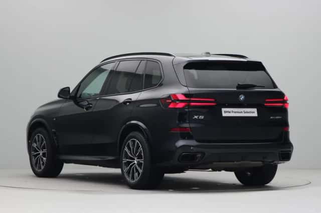 BMW X5 (2025) thumbnail 10