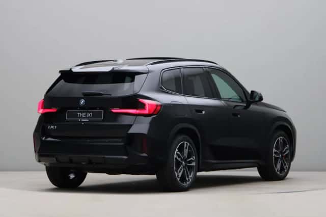 BMW iX1 (2026) thumbnail 9