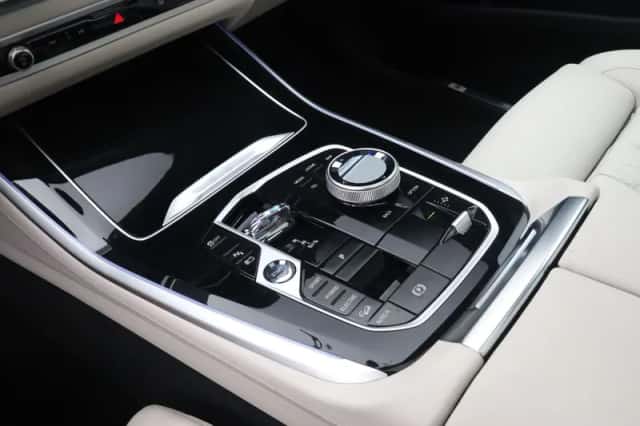 BMW X5 (2026) thumbnail 18