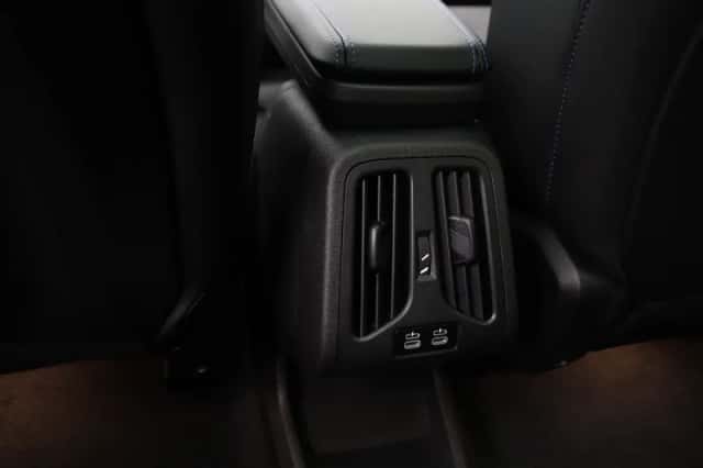 BMW iX2 (2026) thumbnail 18
