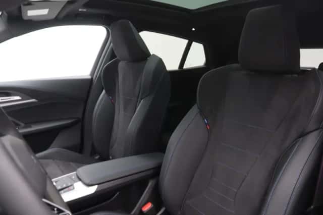BMW iX2 (2026) thumbnail 3
