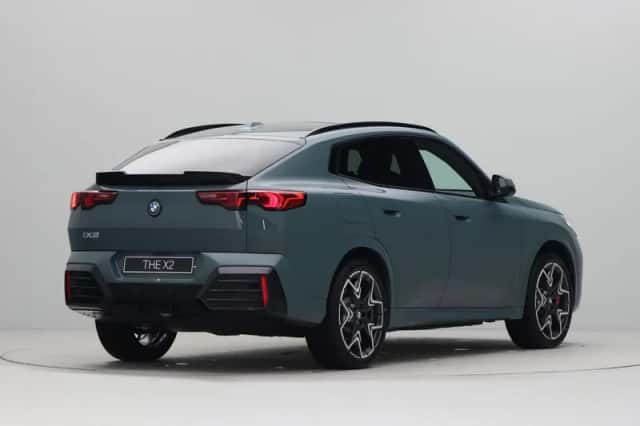 BMW iX2 (2026) thumbnail 7