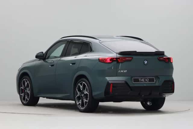 BMW iX2 (2026) thumbnail 9