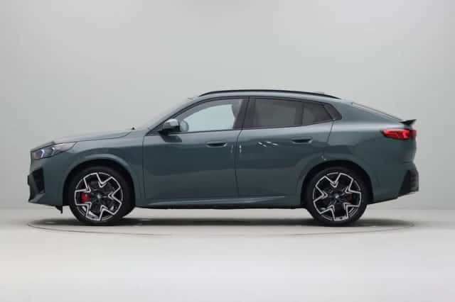 BMW iX2 (2026) thumbnail 10