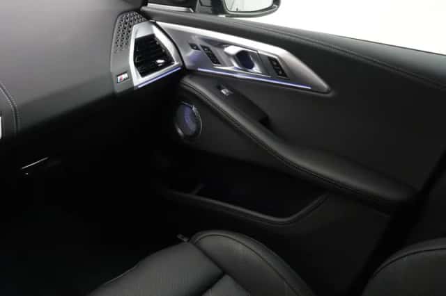 BMW XM (2026) thumbnail 15