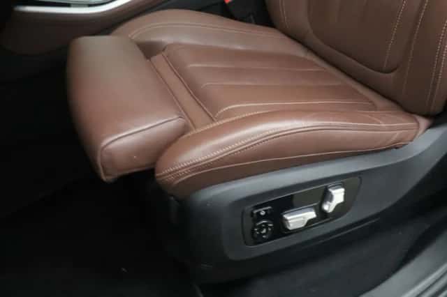 BMW X5 (2020) thumbnail 16