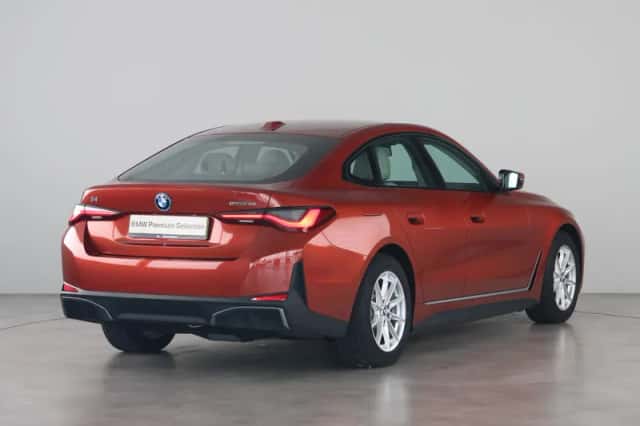 BMW i4 (2023) thumbnail 5
