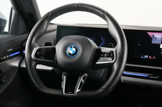 BMW 5-Serie (2024) thumbnail 2